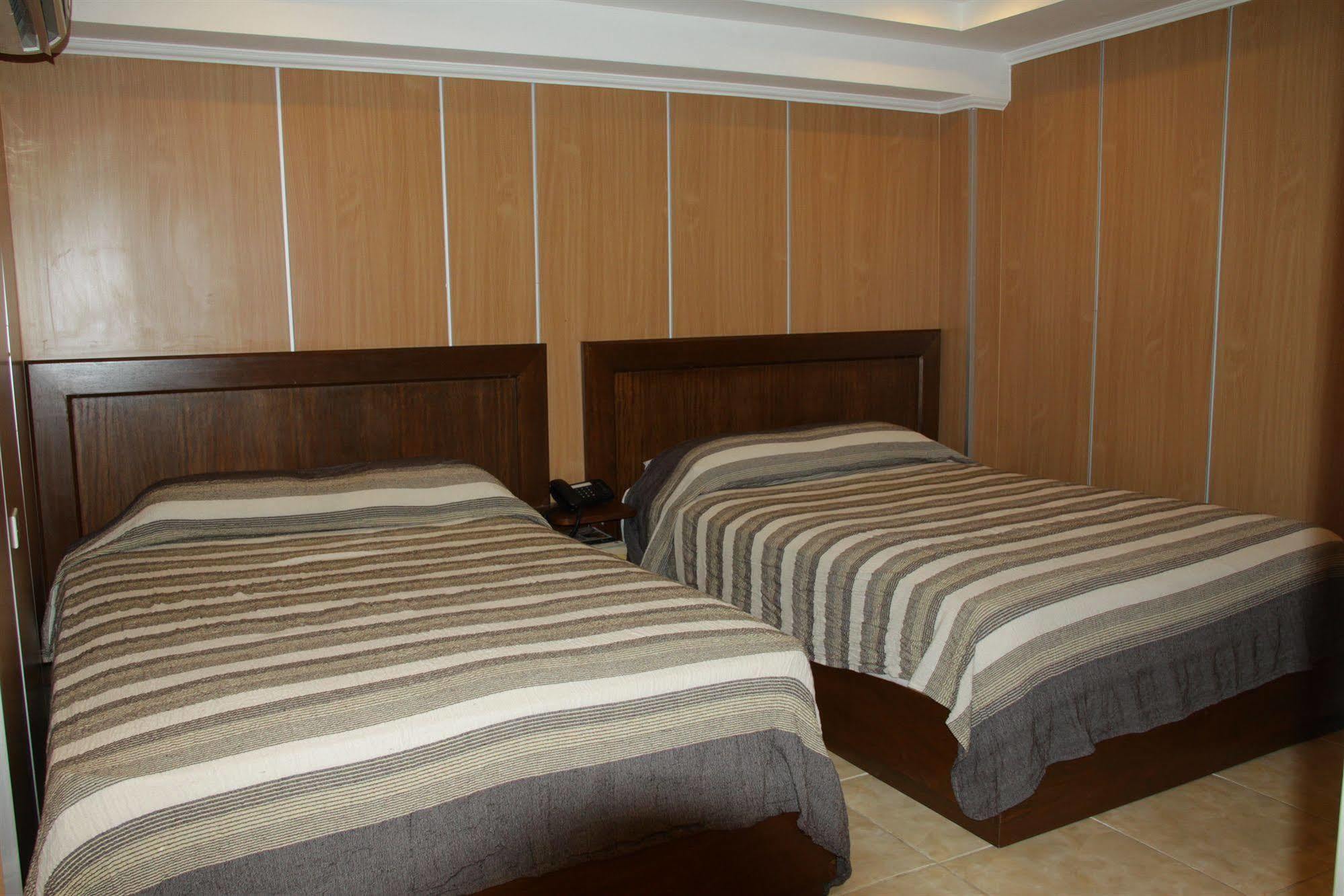 Hotel Roma Plaza Panamá Esterno foto