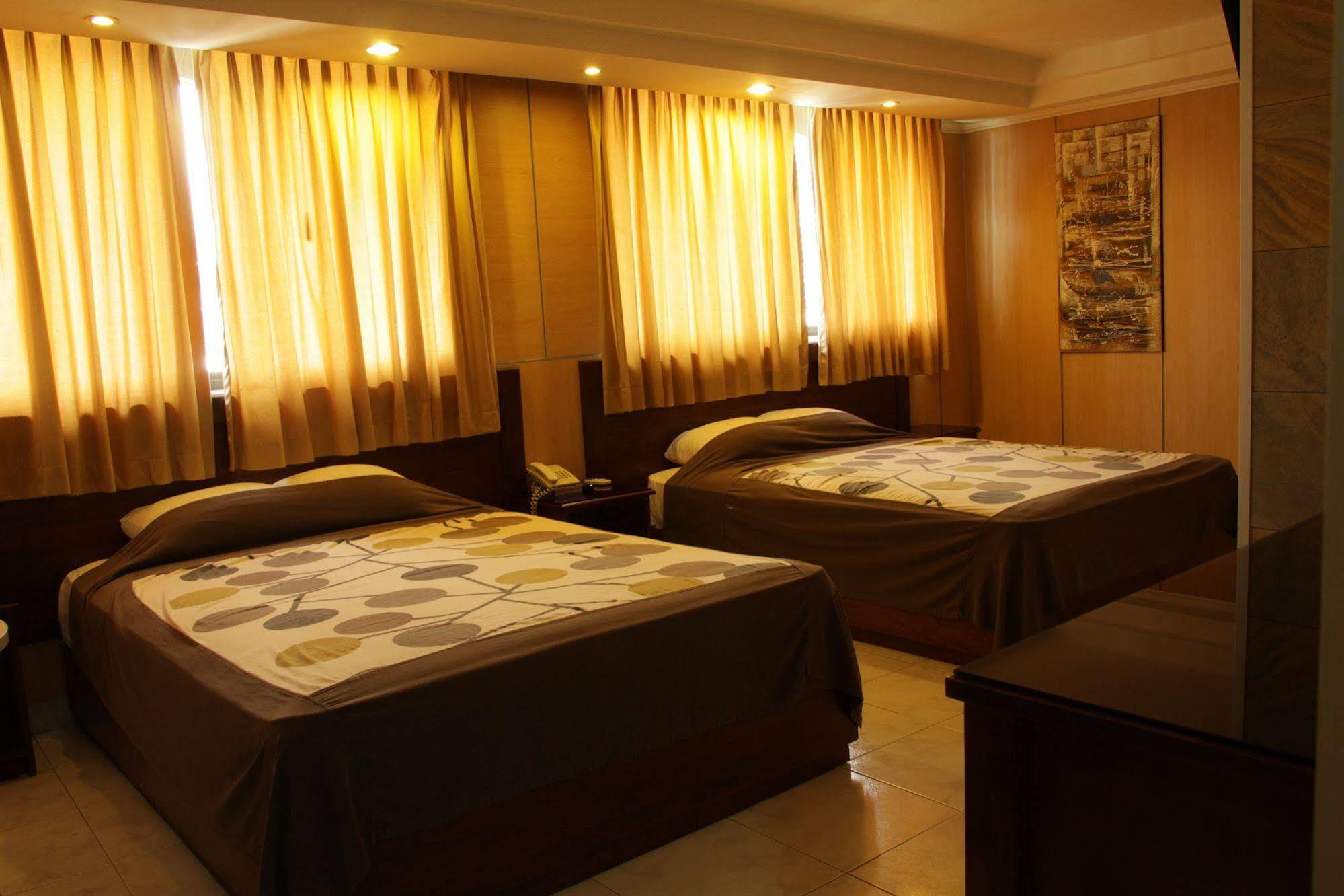 Hotel Roma Plaza Panamá Esterno foto